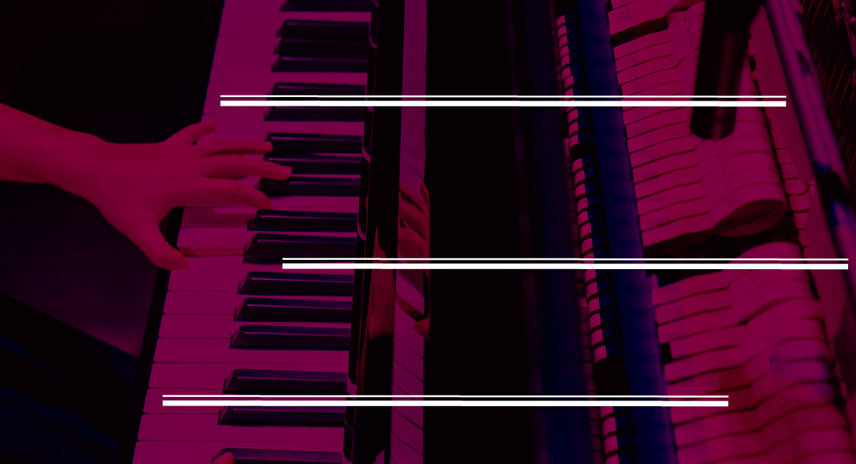 grafika ze zdjęciem pianina w monochromatycznej barwie bordowej